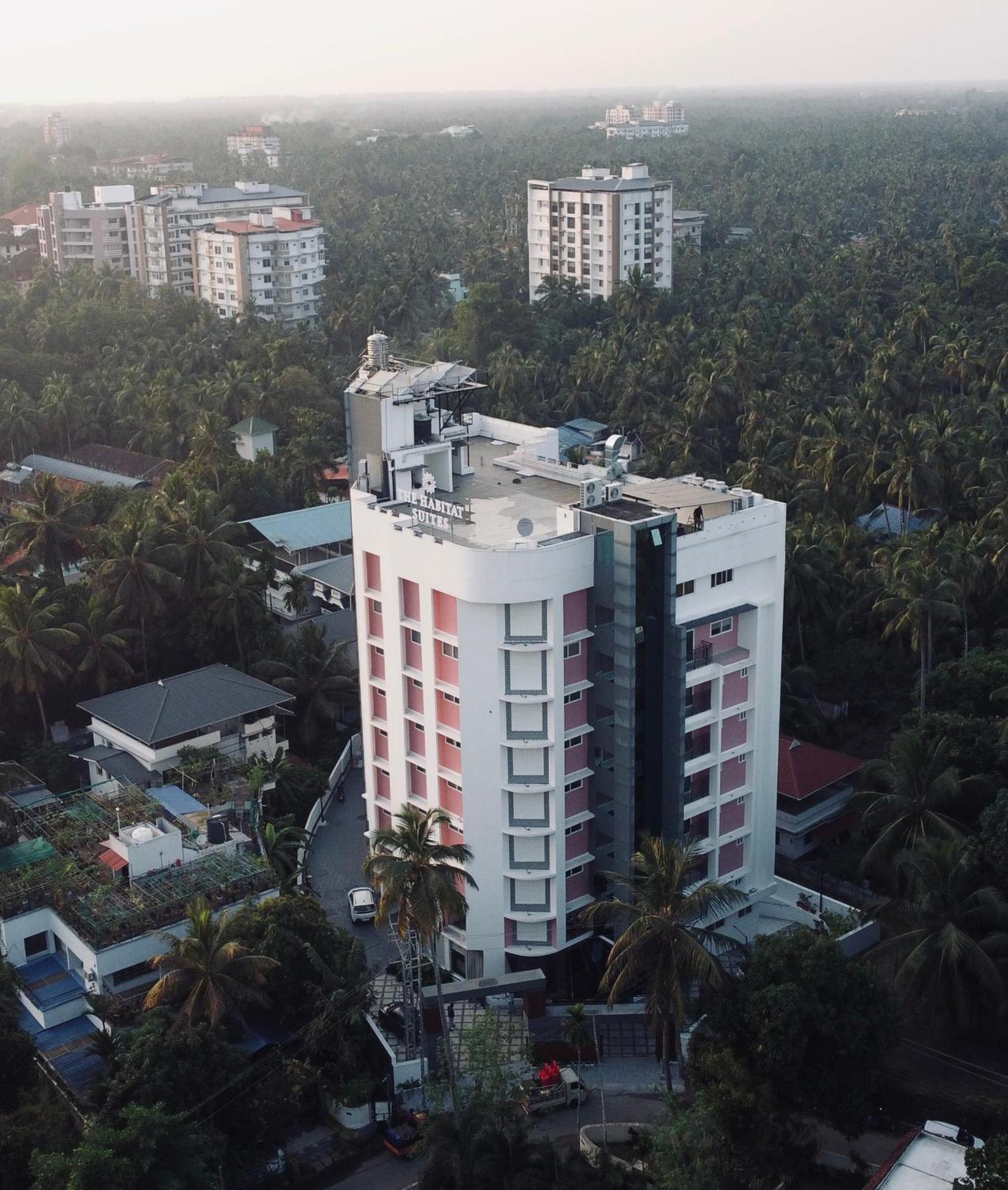 The Habitat Suites Guruvāyūr Extérieur photo