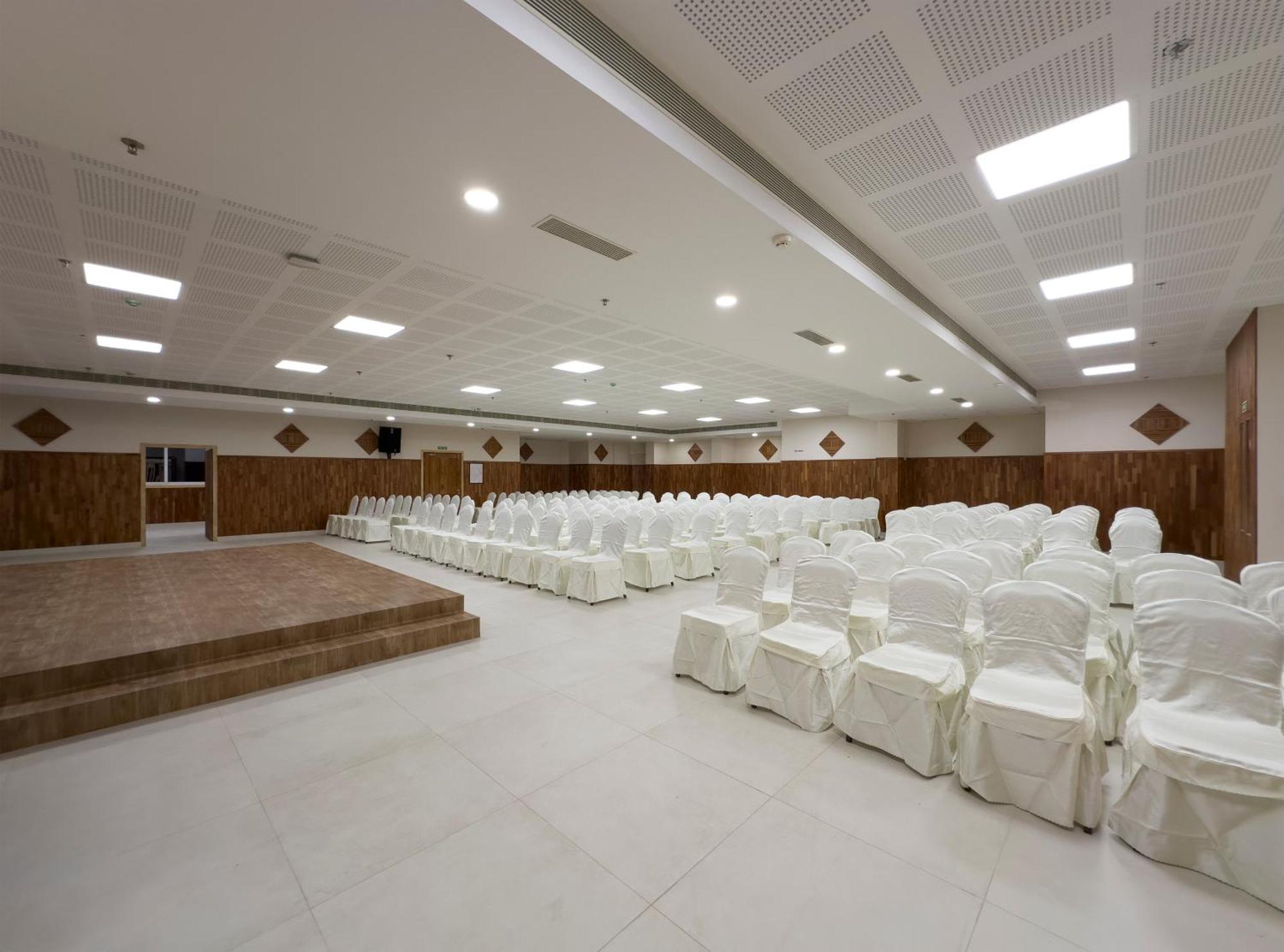 The Habitat Suites Guruvāyūr Extérieur photo