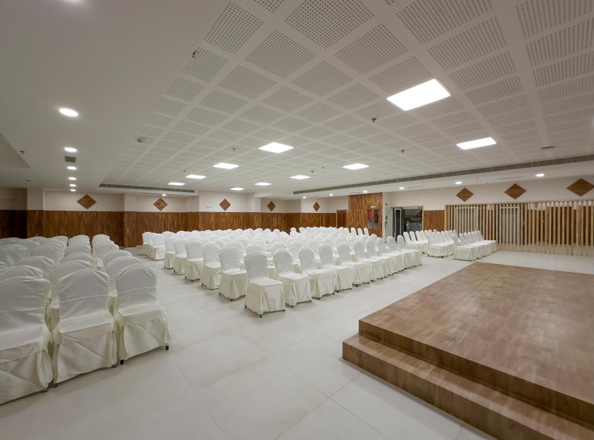The Habitat Suites Guruvāyūr Extérieur photo
