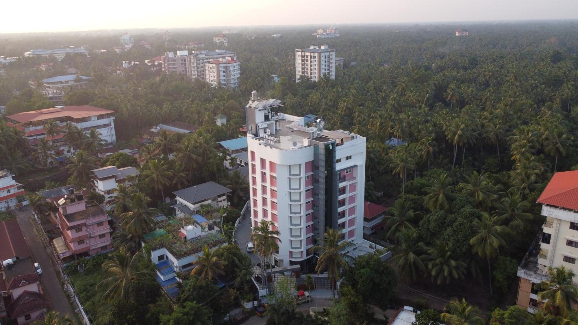 The Habitat Suites Guruvāyūr Extérieur photo