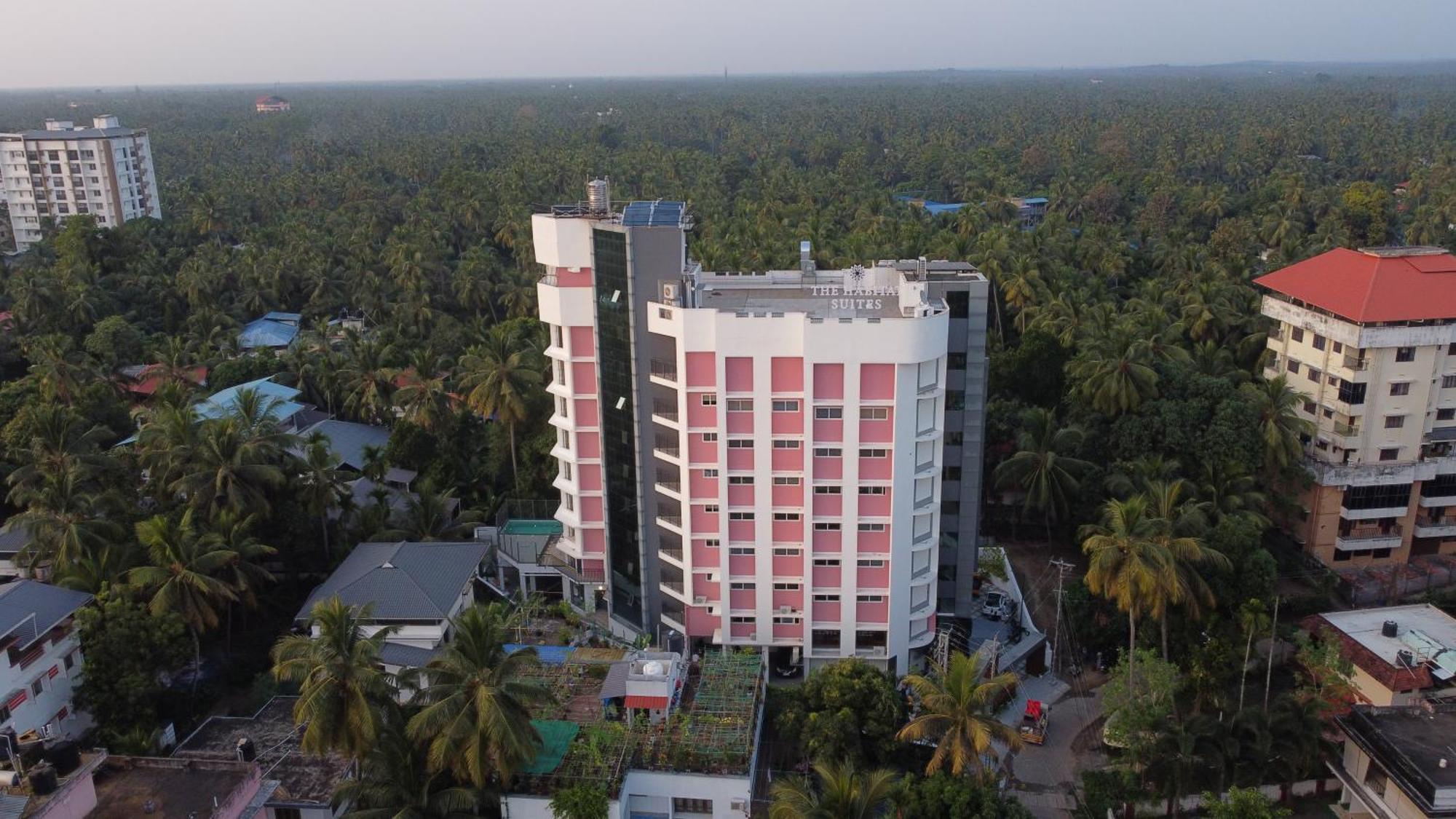 The Habitat Suites Guruvāyūr Extérieur photo