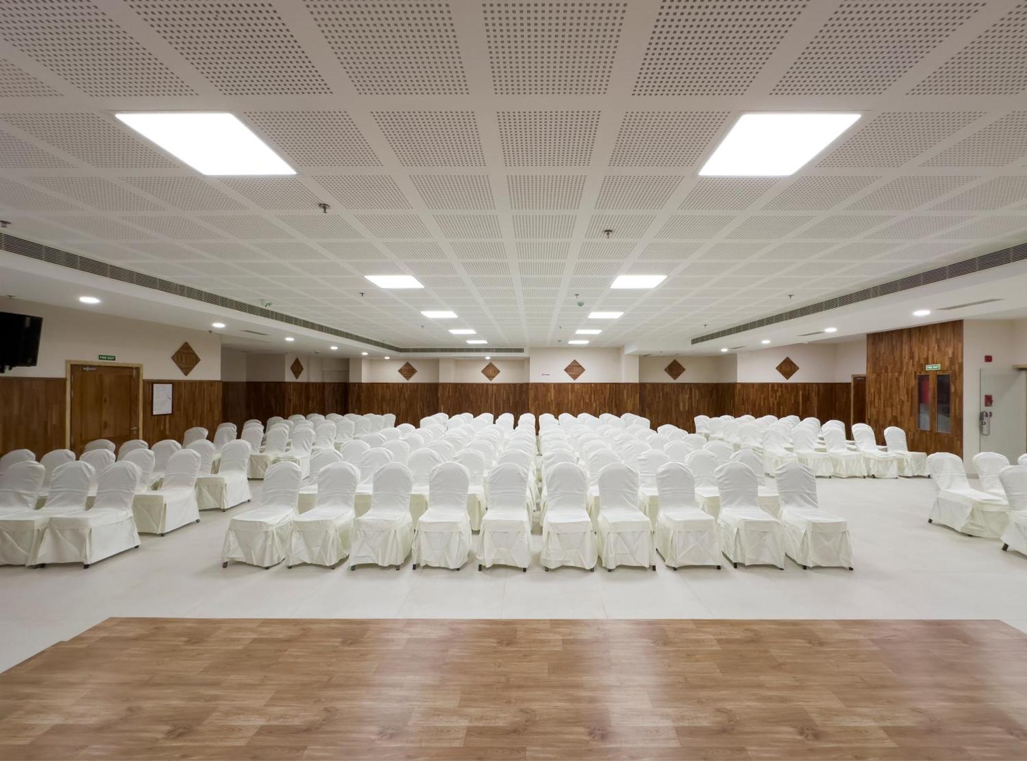 The Habitat Suites Guruvāyūr Extérieur photo