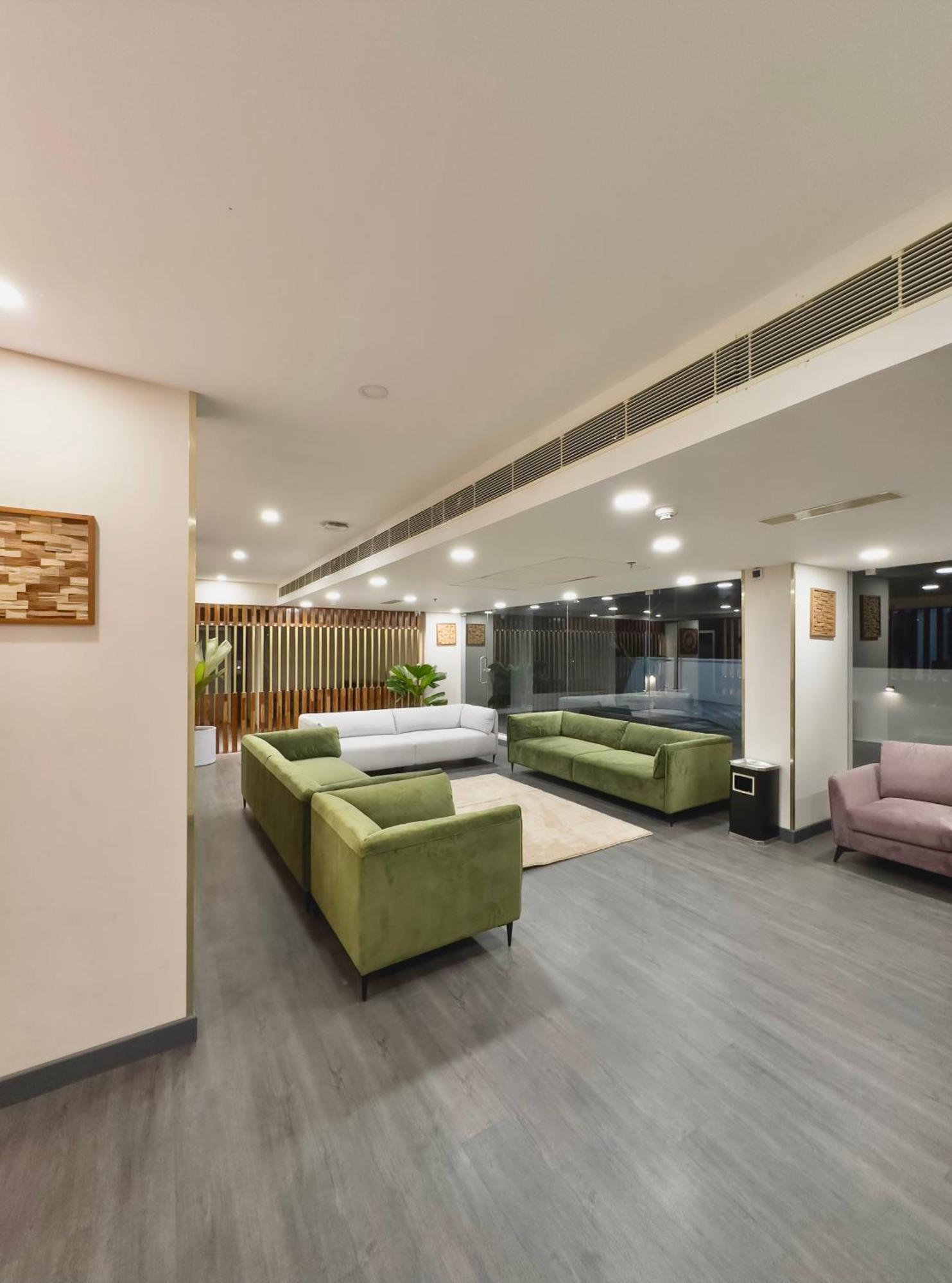 The Habitat Suites Guruvāyūr Extérieur photo