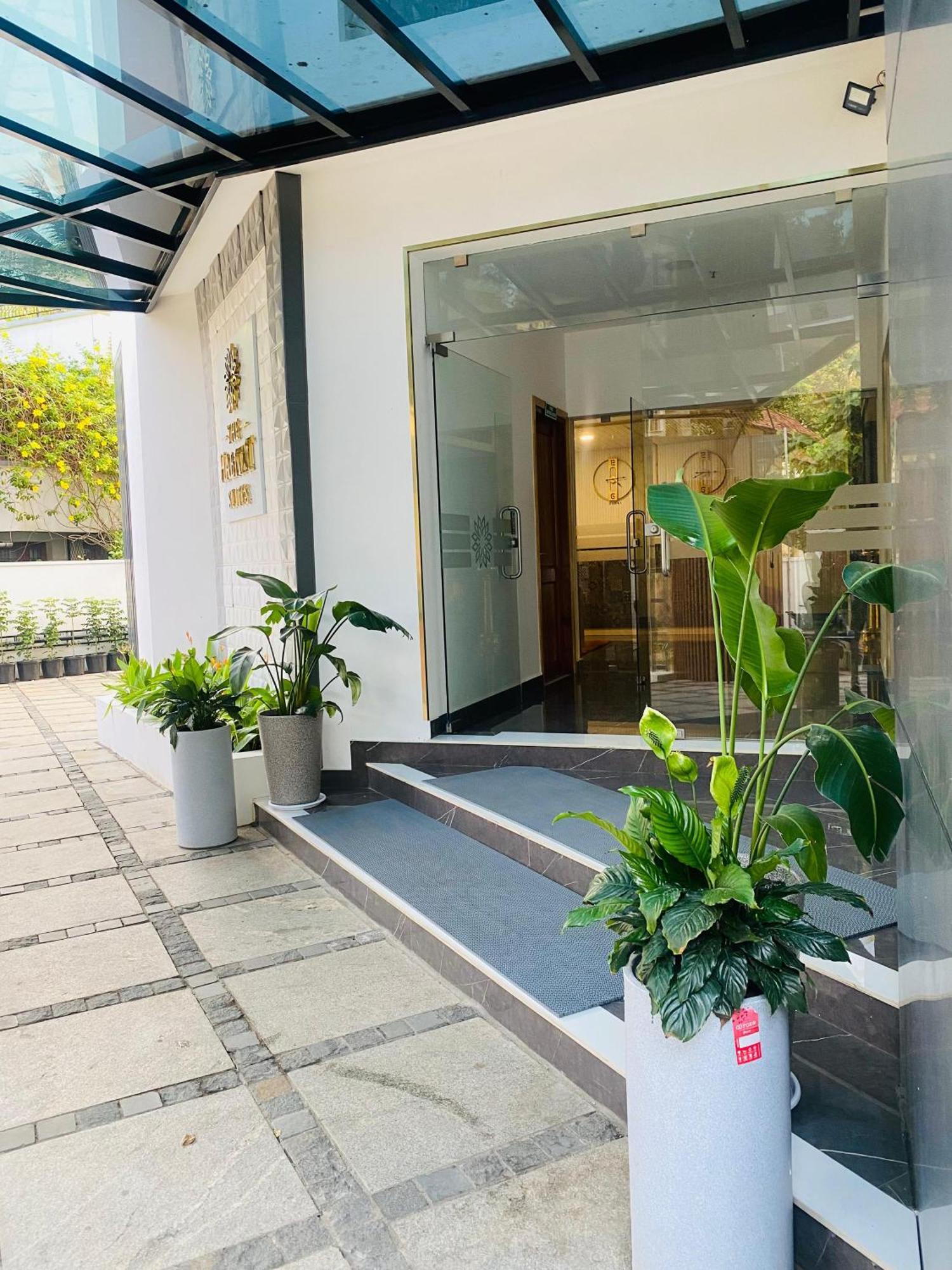 The Habitat Suites Guruvāyūr Extérieur photo