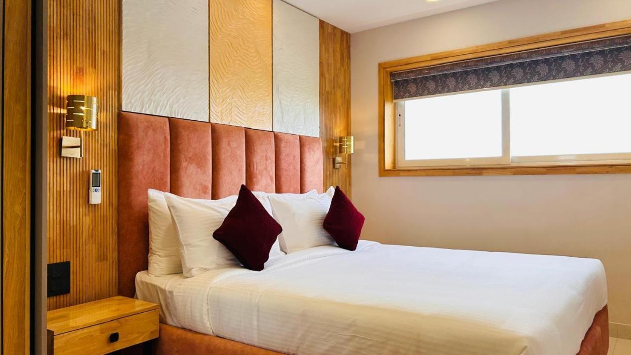 The Habitat Suites Guruvāyūr Extérieur photo