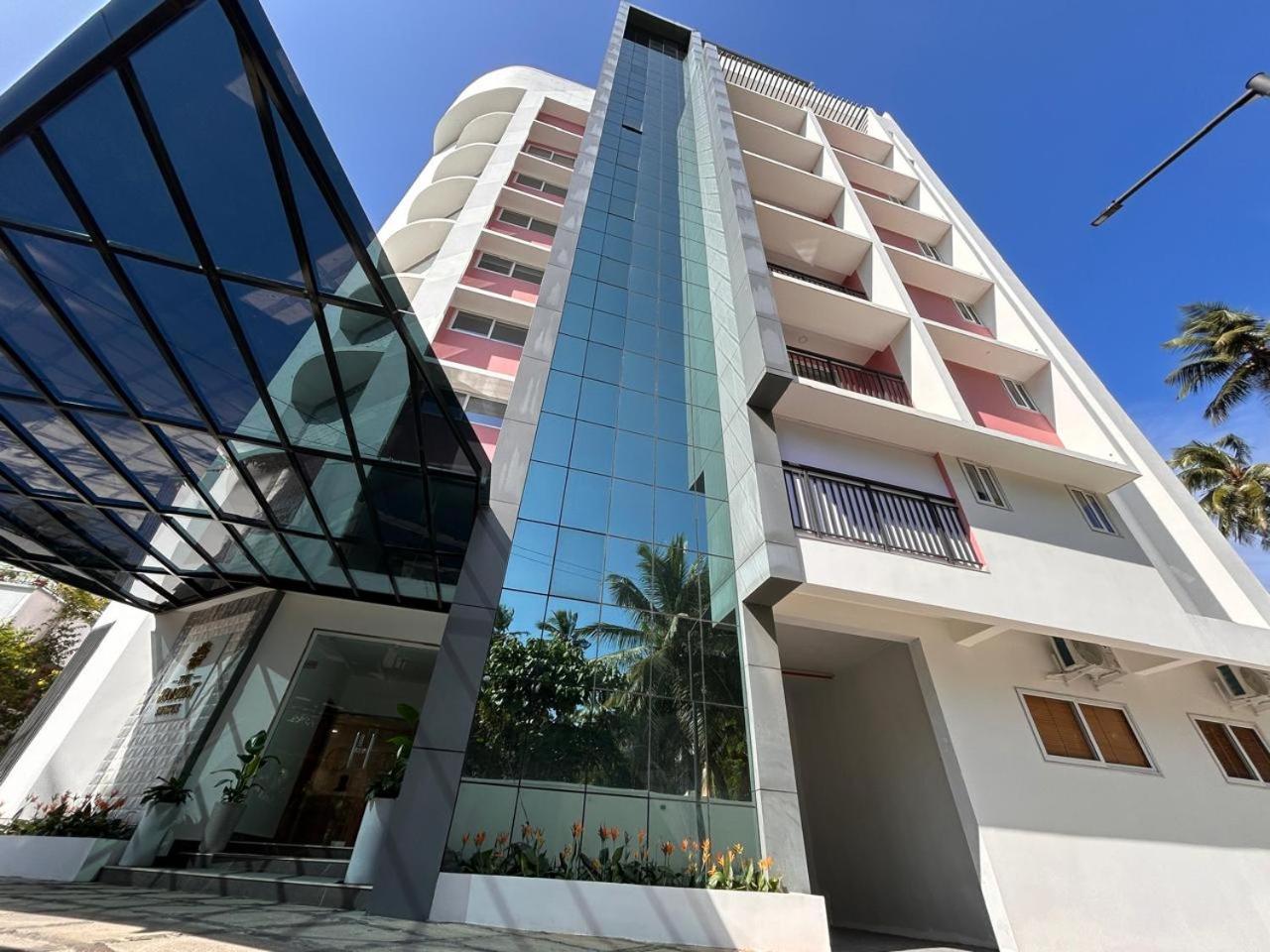 The Habitat Suites Guruvāyūr Extérieur photo